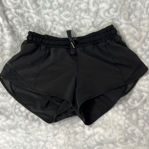 Lululemon 2.5” shorts